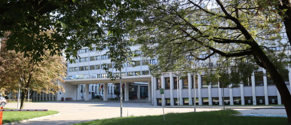 front entrance of the Faculty of International and Political Studies at Jagiellonian University